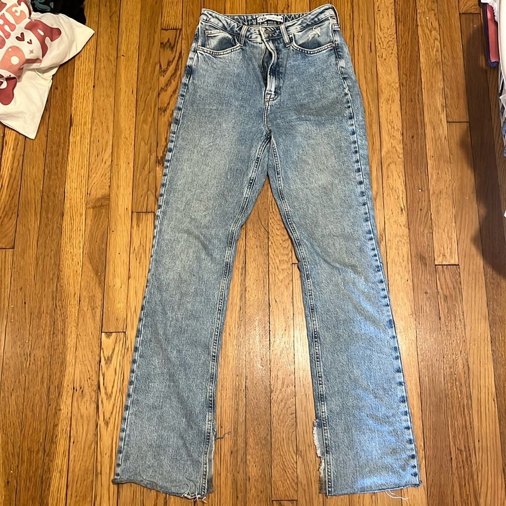 Zara light wash flared jeans size 36/4